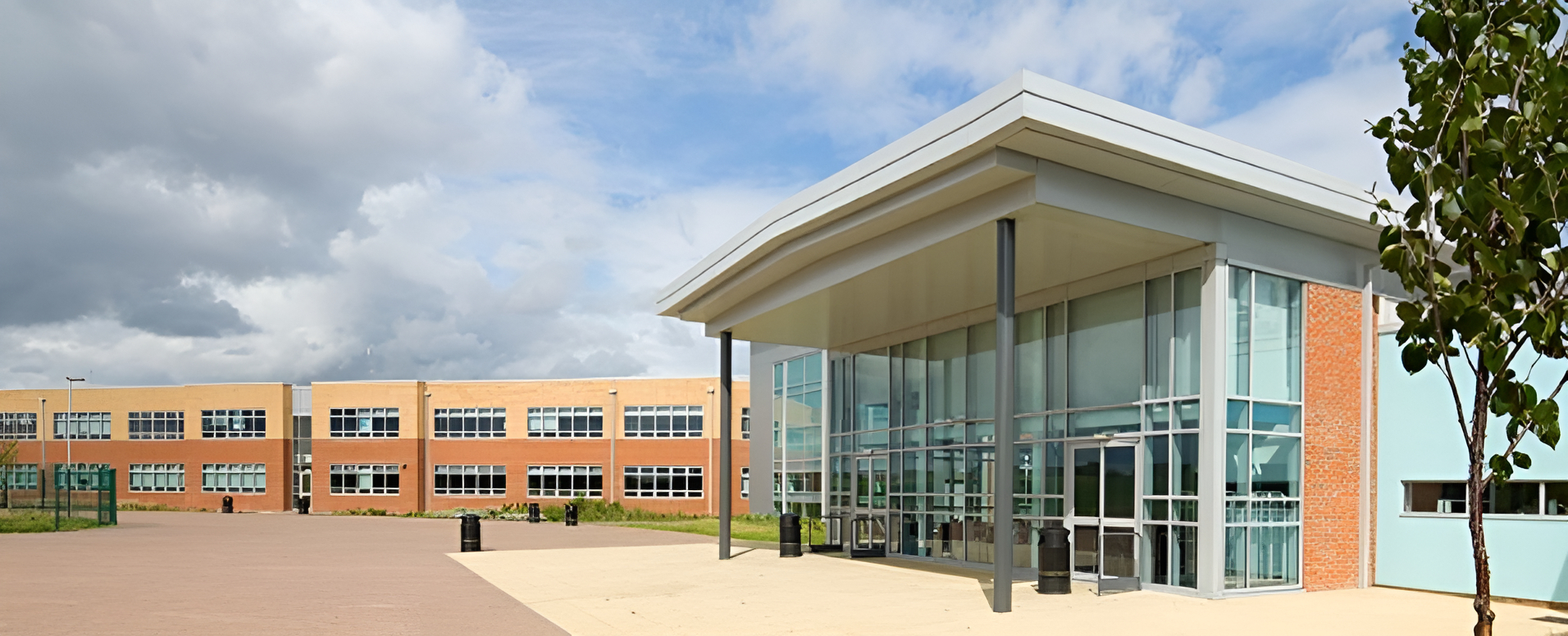 Doncaster PFI Image of external main entrance